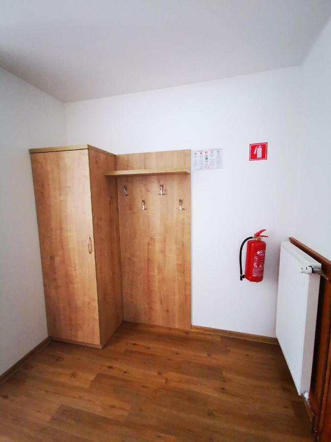 Apartmaji Tomsic Мойстрана Екстериор снимка