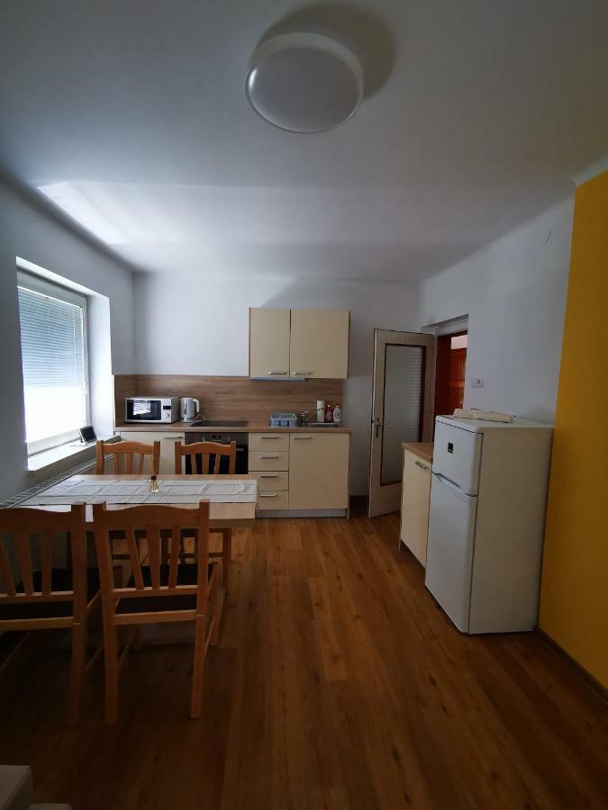 Apartmaji Tomsic Мойстрана Екстериор снимка