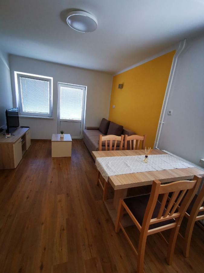 Apartmaji Tomsic Мойстрана Екстериор снимка