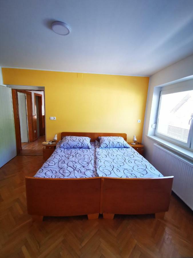 Apartmaji Tomsic Мойстрана Екстериор снимка
